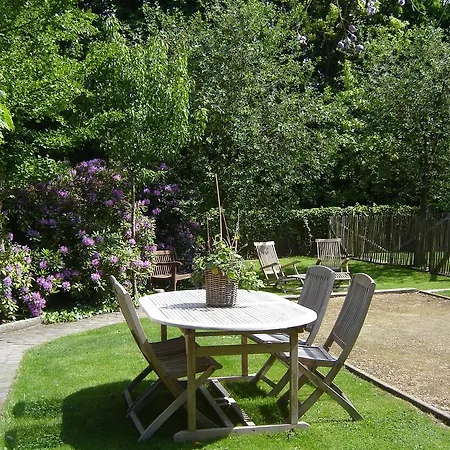 Wisteria Bed & Breakfast