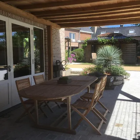 Bed & Breakfast Wisteria 3*